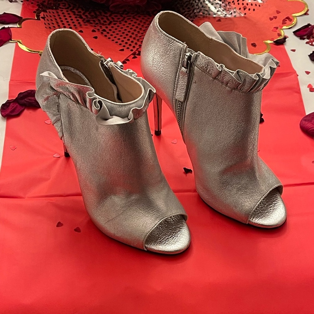 James Chan size 6 peep toe silver boots